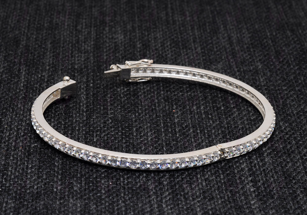 Men's Colored Diamond Pave Cuff Bracelet with Pyramid Design in Silver