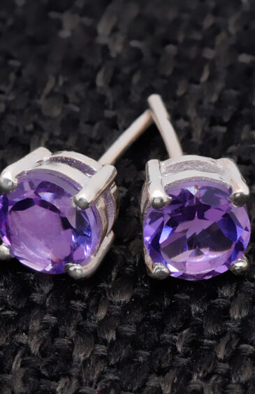 Amethyst Round Shaped Gemstone Studded 925 Sterling Silver Earrings SE04-1012