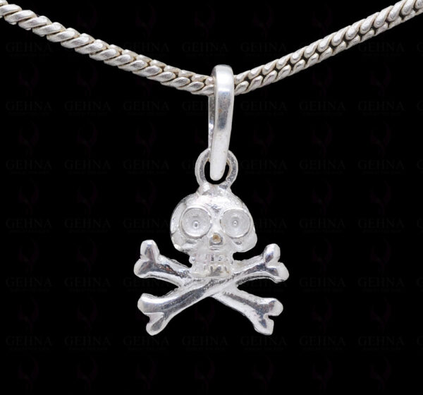 Skull Shaped Charms Pendant Made In 925 Sterling Silver SP05-1013