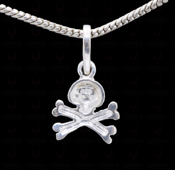 Skull Shaped Charms Pendant Made In 925 Sterling Silver SP05-1013