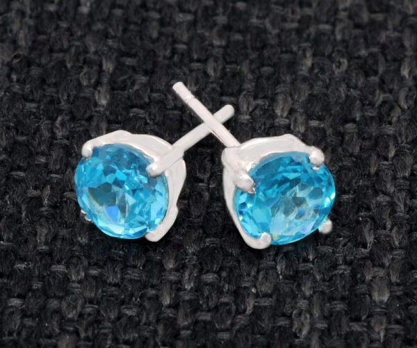 Blue Topaz Round Shaped Gemstone Studded 925 Sterling Silver Earrings SE04-1018