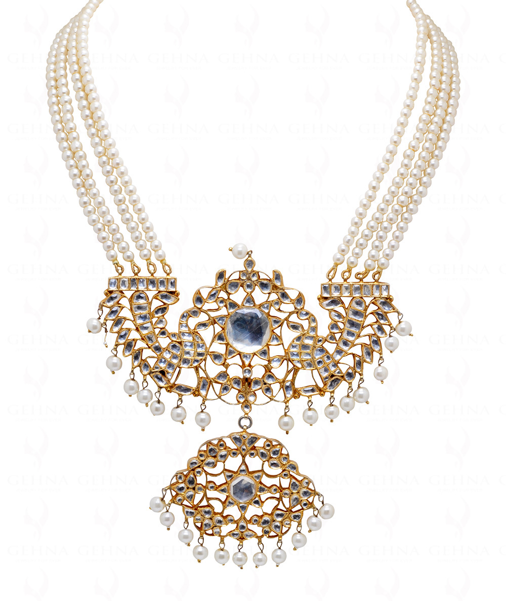 Delicate Sapphire Necklace in White Gold | KLENOTA
