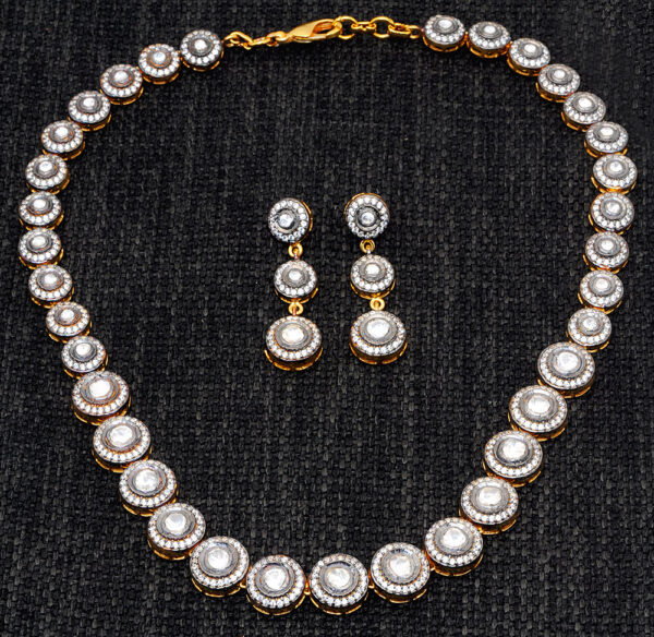 Stylish Topaz Round Shaped Gemstone Studded Necklace Set In 925 Silver SN-1031