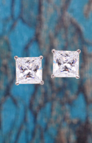 Vvs1 Square Shape Moissanite Studded 925 Sterling Silver Studs Earrings Se011054