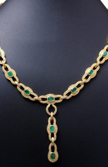 Emerald & White Topaz Gemstone Earring & Necklace Set In .925 Silver SN-1057