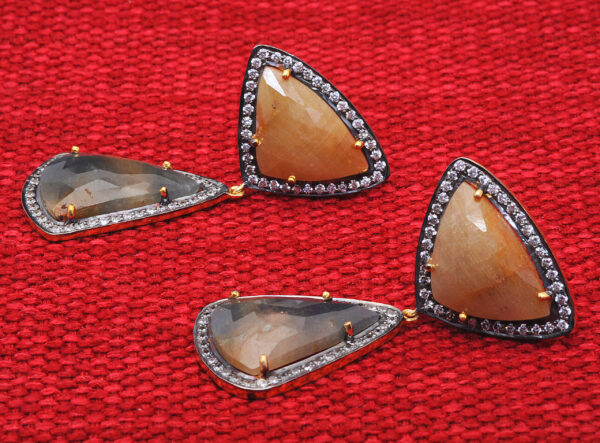Sapphire Gemstone Studded Handmade 925 Sterling Silver Earrings Se011065
