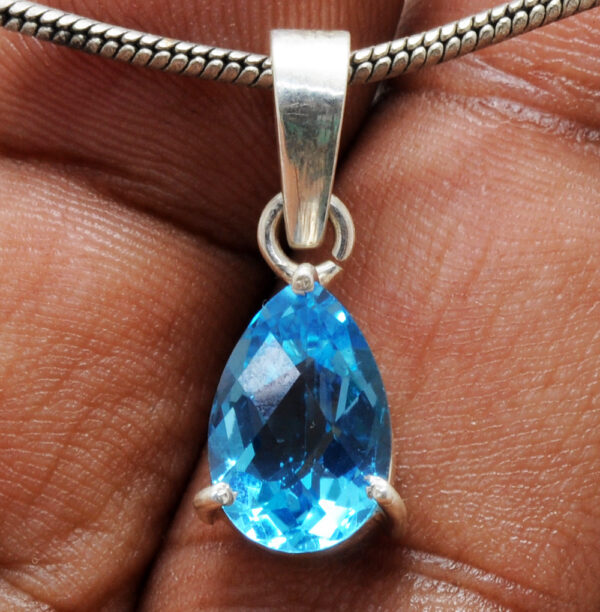 Swiss Blue Topaz Pear Shape Gemstone 925 Silver Pendant SP02-1075