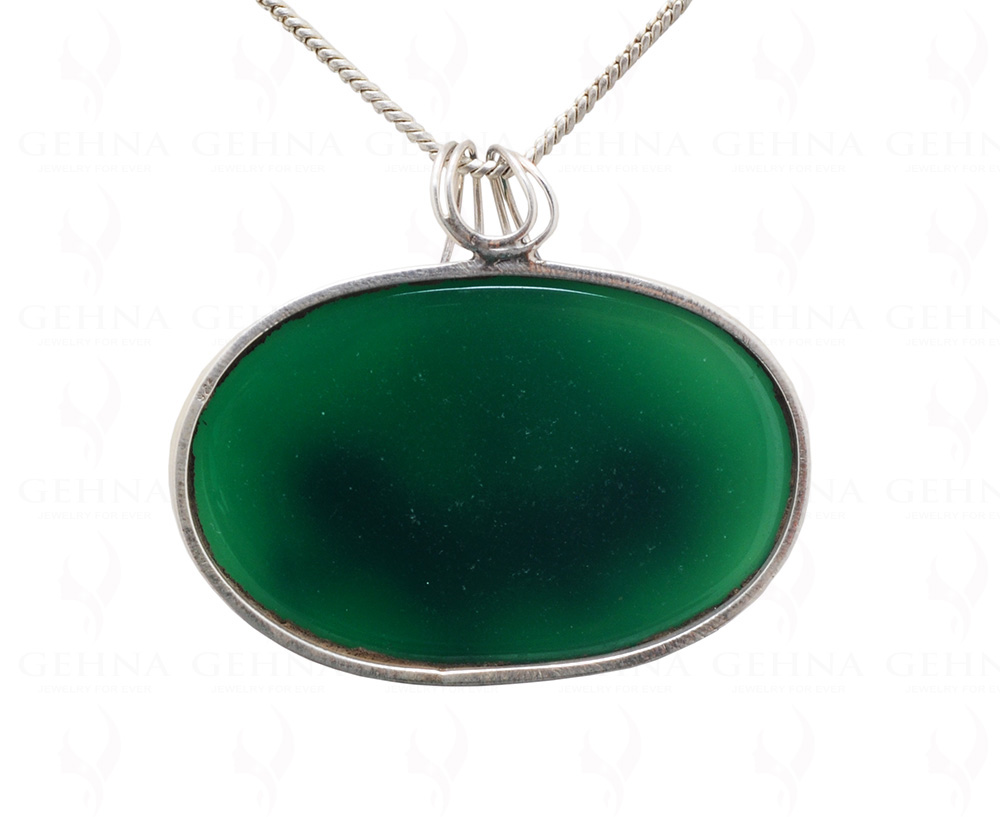 Green Onyx Big Size Oval Shape Gemstone Studded 925 Silver Pendant Sp031080