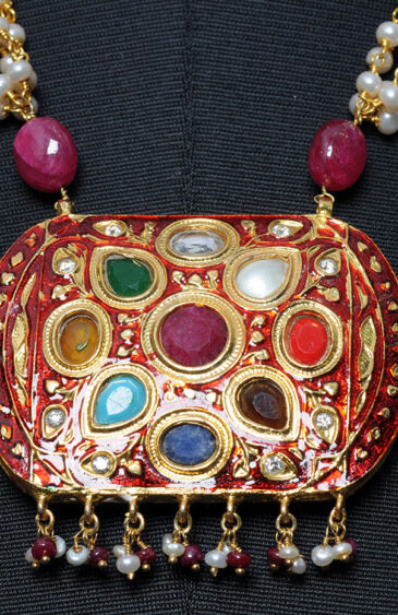 9 Color Stone Studded Jadau Pendant Set, Red Enamel & Pearl Chain Ln011085