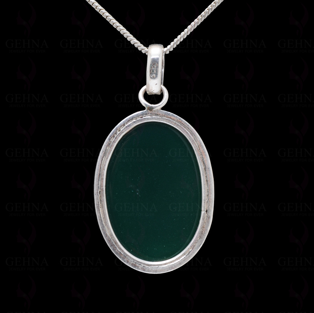 Green Onyx Oval Shape Gemstone Studded 925 Sterling Silver Pendant Sp031085