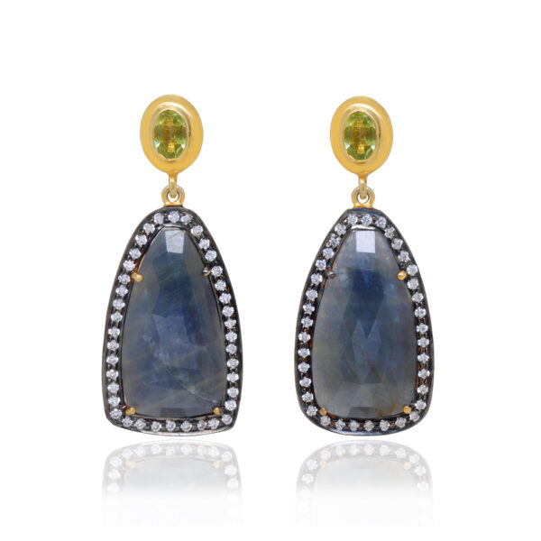 Blue Sapphire & Peridot Gemstone Studded Earrings In Sterling Silver Se011087