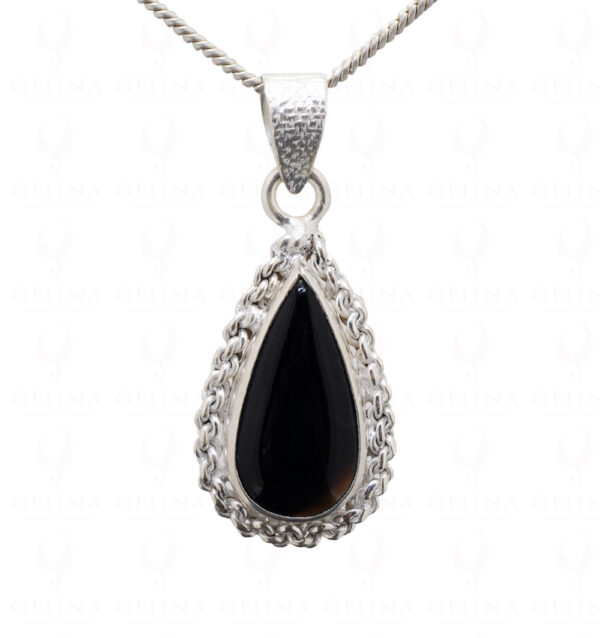 Black Onyx Pear Shape Gemstone Studded 925 Sterling Silver Pendant Sp031094