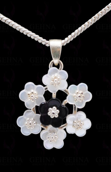 Mother Of Pearl & Black Spinel Gemstone Studded 925 Silver Pendant Sp031099