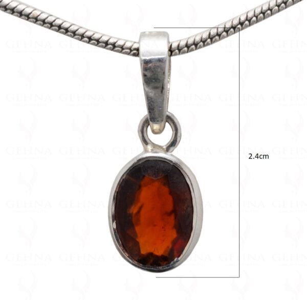 Hessoinite Oval Shape Gemstone Studded 925 Silver Pendant SP02-1102