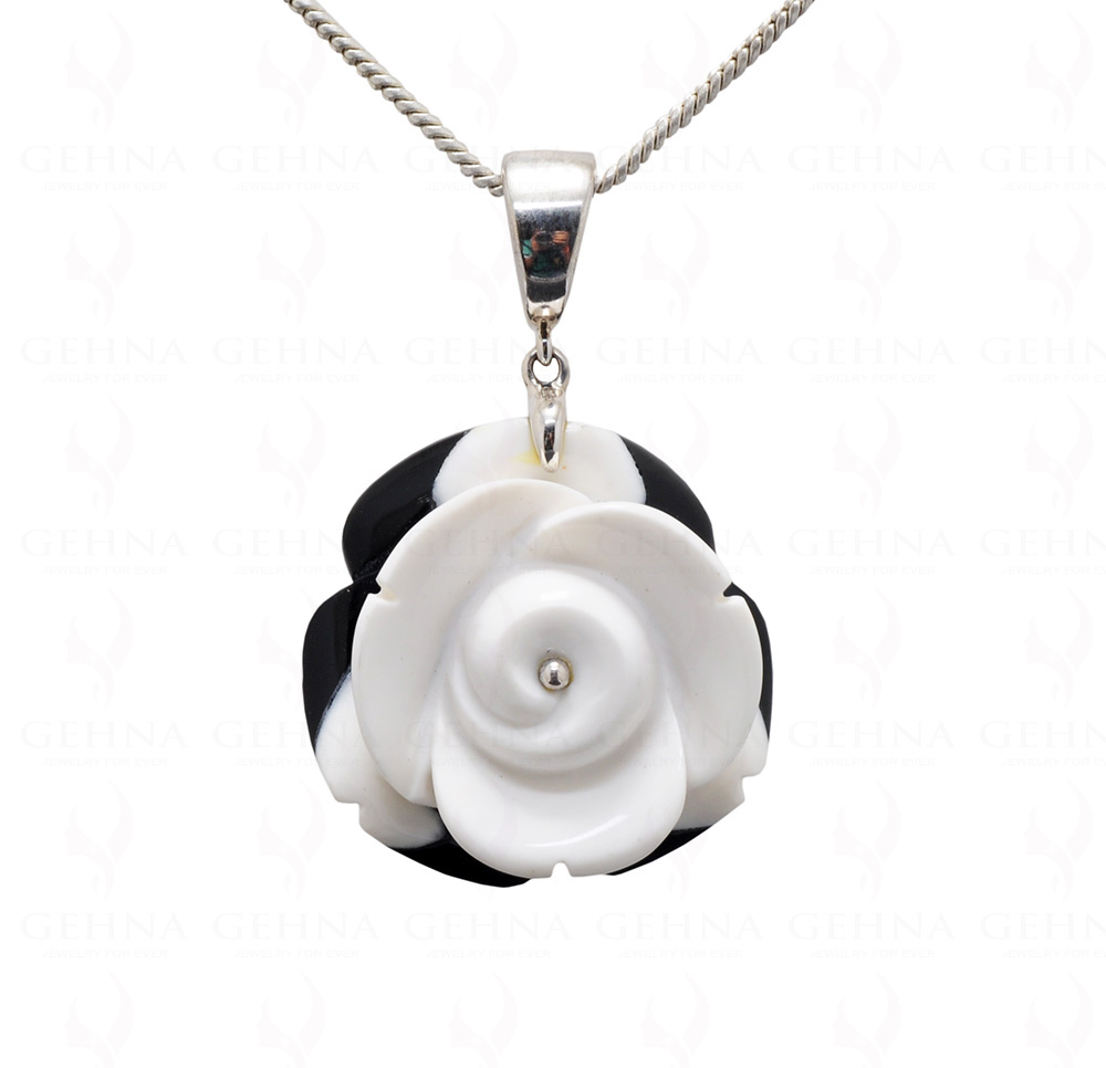 White Opal & Black Onyx Rose Shape Carved Stone 925 Silver Pendant Sp031107