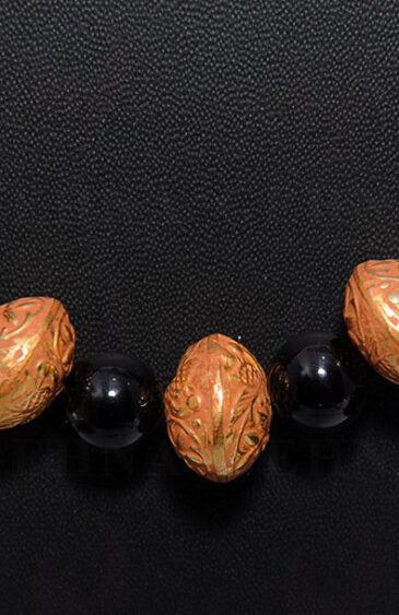 Black Onyx & Gold Coated Nakshi Ball Earring & Necklace Ln011109