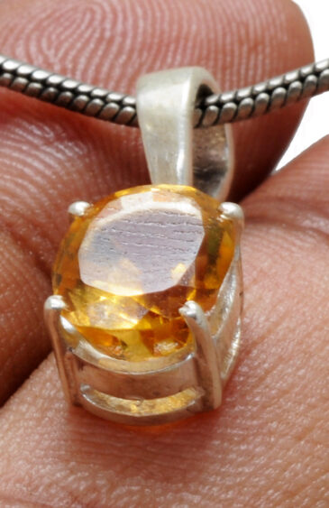 “Aaa” Citrine Oval Shape Gemstone 925 Silver Pendant SP02-1124