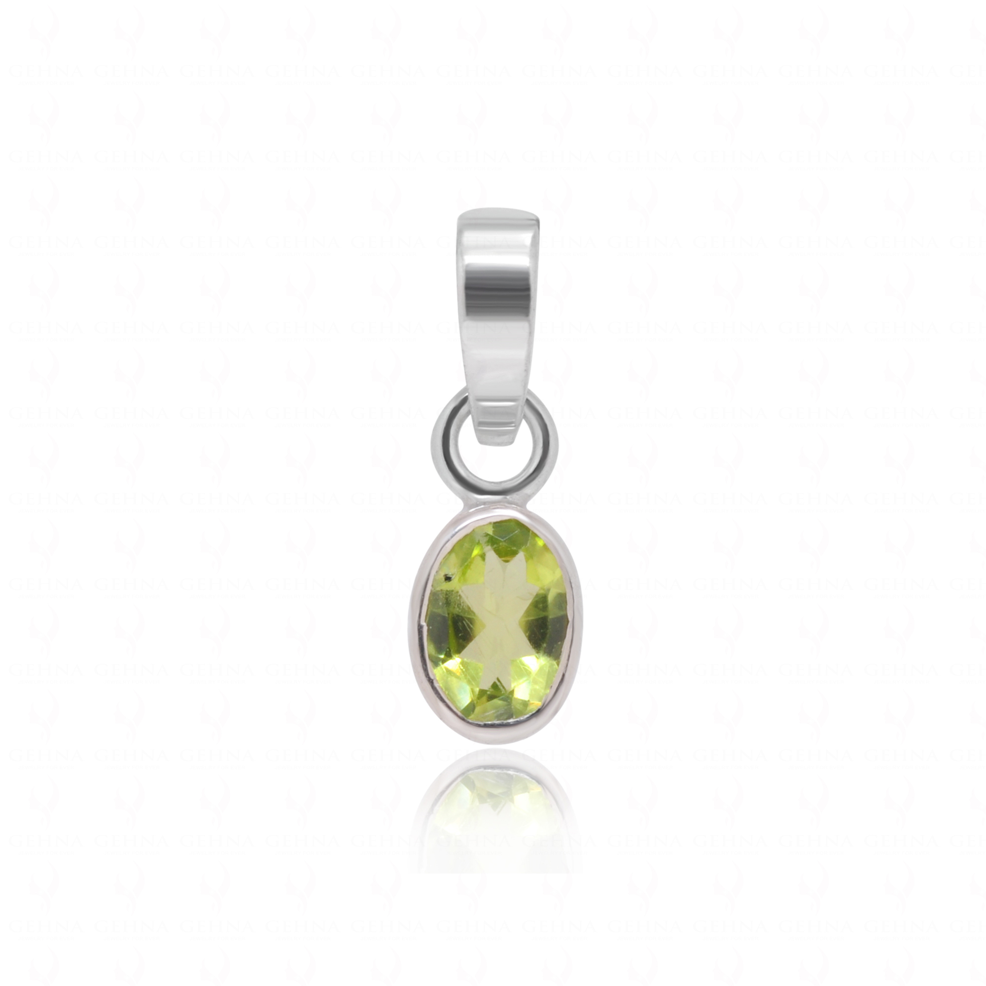 Peridot Oval Shaped Gemstone Studded 925 Sterling Silver Pendant SP02-1148