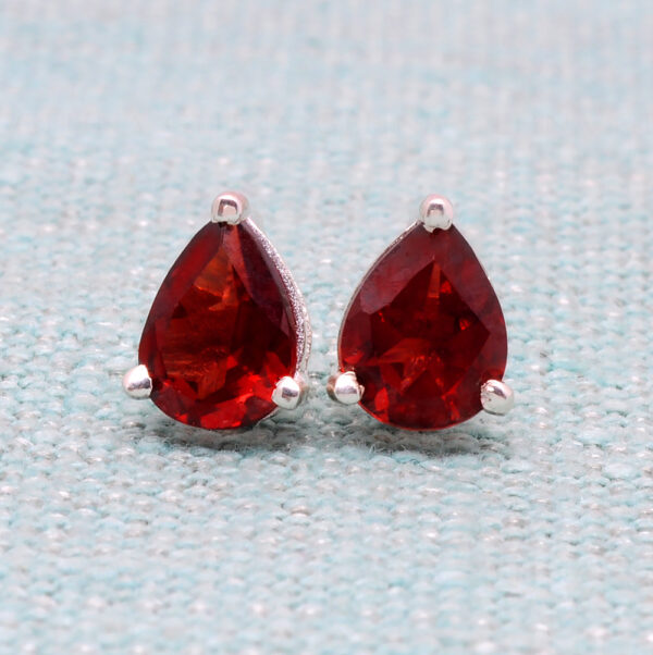 Garnet Pear Shaped Gemstone Studded 925 Sterling Silver Earrings SE04-1188