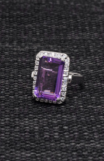 “Aaa” Quality Amethyst Gemstone Studded 925 Sterling Silver Cocktail Ring SR-1016