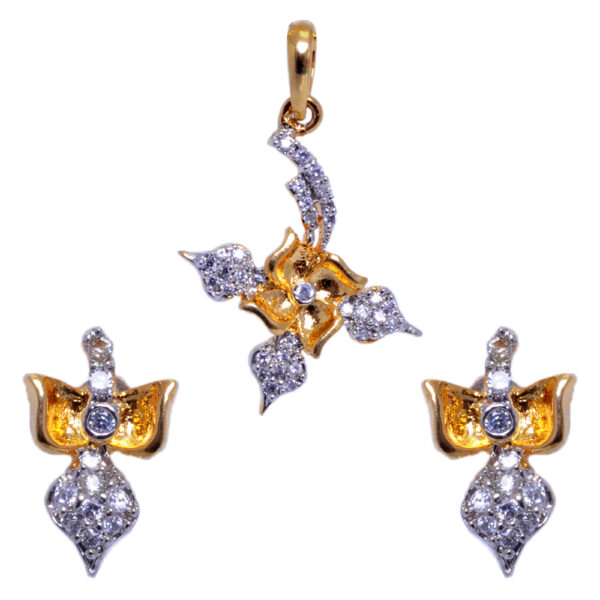 Cubic Zirconia Studded Beautiful Pendant & Earring Set FP-1027