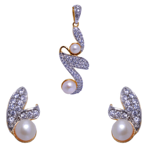 Delicate Cubic Zirconia & Classy Pearl Studded Pendant & Earring Set FP-1040