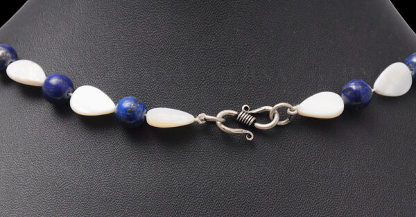 Round Lapis Lazuli Balls & Mother Of Pearl Pear Shape Bead Strand NM-1040