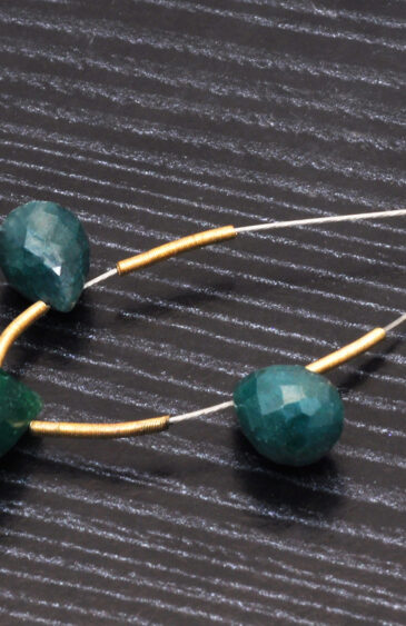 3 Pieces Of Loose Emerald Gemstone Faceted Drops NP-1053