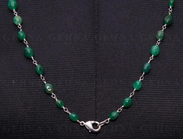 Emerald Gemstone Oval Shaped Chain Knotted In.925 Sterling Silver CP-1064