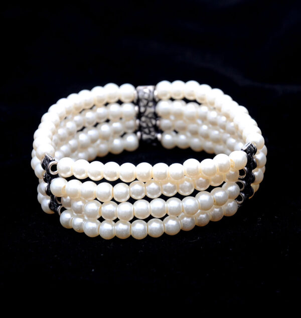 4 Rows Of Pearl Gemstone Beaded Flexible Bracelet BS-1080