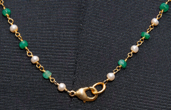 Pearl & Emerald Faceted Gemstone Chain Knotted In.925 Sterling Silver Cm1094