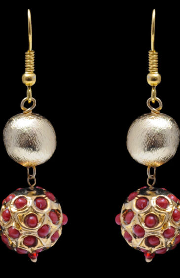 Coral Gemstone & Golden Color Lac Ball Earring LE01-1126