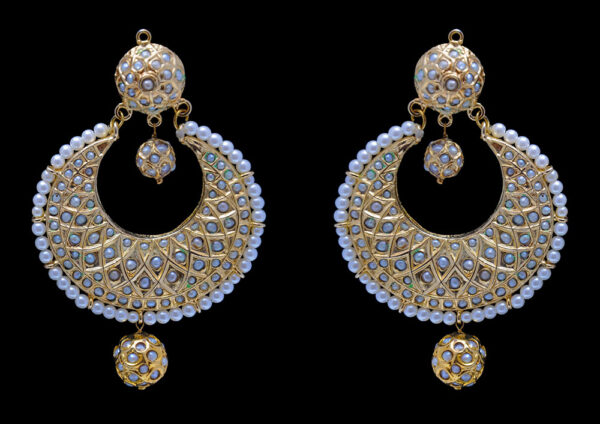 Pearl Studded Moon Shaped Chand Bali Lac Earring With Enamel Work LE01-1127