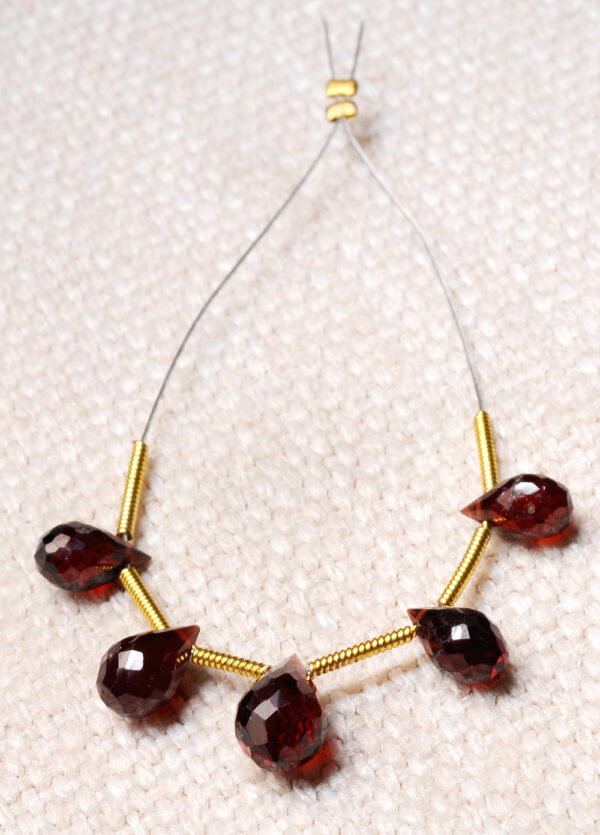 5 Loose Piece of Red Garnet Gemstone Faceted Drop Shaped Bead NS-1148