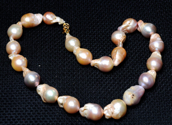 Baroque Peach Color Freshwater Pearl Bead Necklace NM-1156