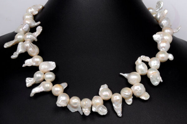 Fancy Baroque Shape Freshwater Pearl Bead Necklace NM-1158