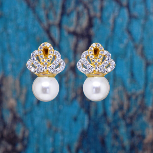 Delicate Pearl Drop & Classic Topaz Studded Pendant & Earring Set FP-1168