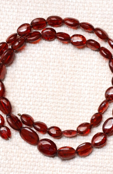 Red Garnet Gemstone Oval Shaped Cabochon Bead Strand Necklace NS-1270