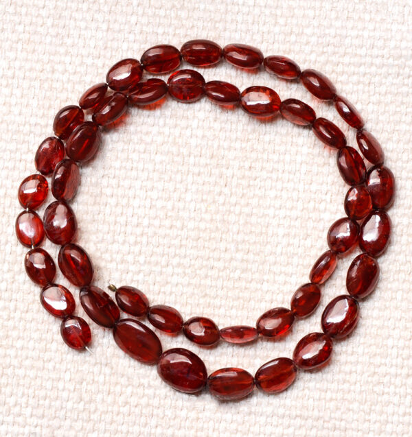 Red Garnet Gemstone Oval Shaped Cabochon Bead Strand Necklace NS-1270