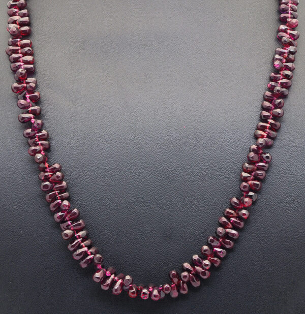 Red Garnet Gemstone Drop Shaped Bead Strand Necklace NS-1351