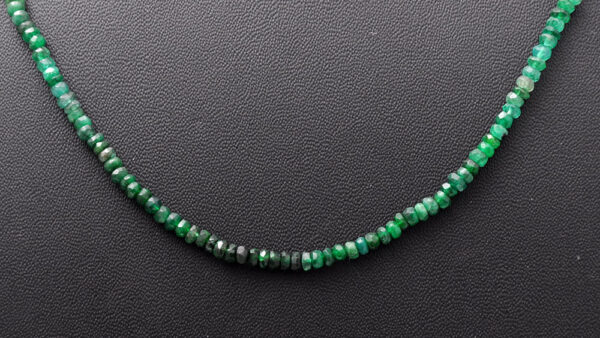 21" Inches Emerald Gemstone Faceted Beaded Necklace NP-1408