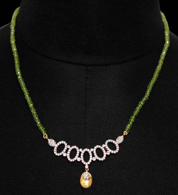 Peridot Gemstone Faceted Bead with Pendant & Earrings NS-1417