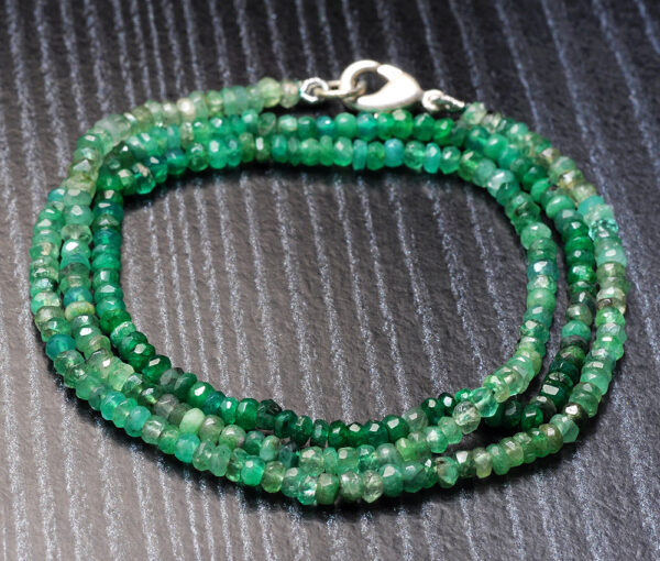 19" Inches Emerald Faceted Bead Necklace NP-1426