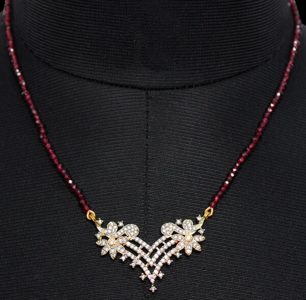 Red Garnet Gemstone Bead with Pendant & Earring Set NS-1429