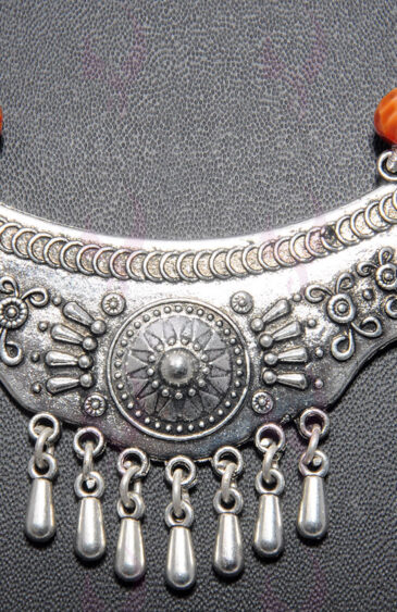 Orange Quartz Gemstone Faceted Bead Necklace With Tribal Pendant NS-1571