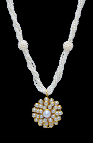 Pearl Studded Pendant With Pearl Chain – PN-1014