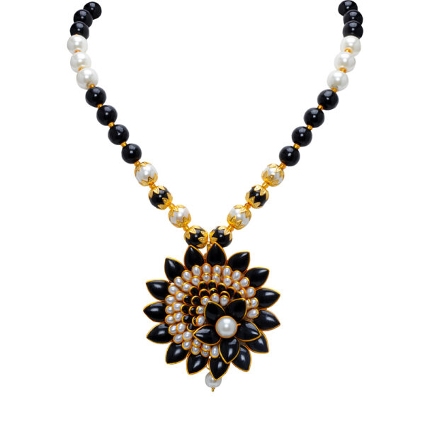 Pearl & Black Onyx Studded Pendant & Earring Set - PN-1019