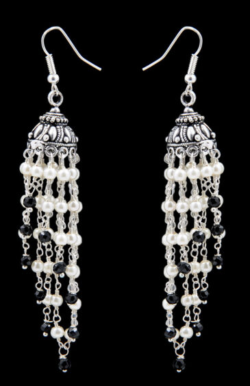 Pearl & Black Spinel Gemstone Knotted Jhumki Style Earrings GE06-1139