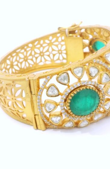 Gehna Jaipur Emerald & Moissanite Studded Gold Plated Bracelet  For Girls & Women FB-1080