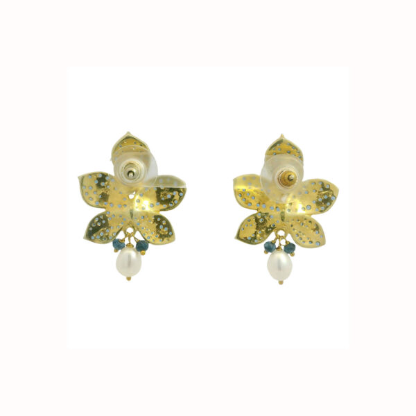 Gehna Jaipur Pearl & Blue Sapphire Gemstone Studded Flower Shape Earrings In Sterling Silver For Girls & Women SE01-1096